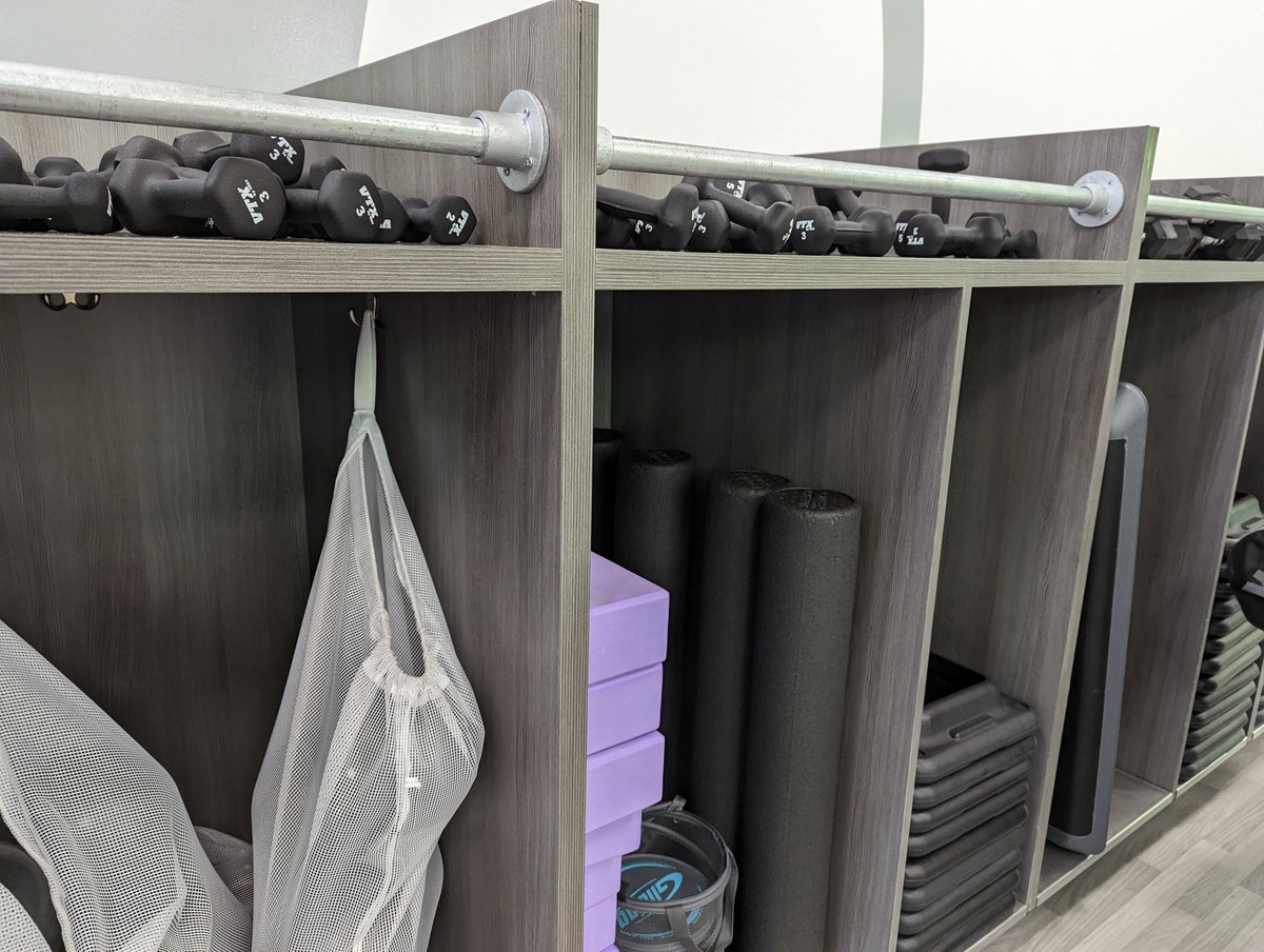 nolinger's tweet photo. Barre teacher quote of the week: "Take something extra with you so you can throw it at me at the end." Hmmm. The choices! https://t.co/0G1KYMc2SK