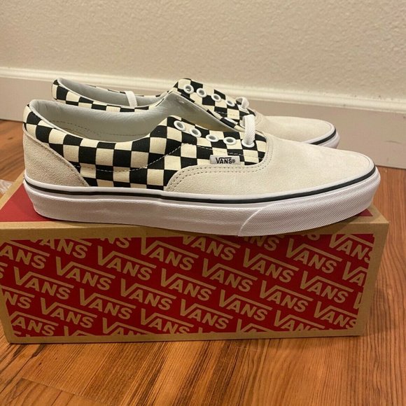 jaciewells1's tweet photo. So good I had to share! Check out all the items I'm loving on @Poshmarkapp #poshmark #fashion #style #shopmycloset #rockstar #vans #baublebar: https://t.co/RQwbeeZXDY https://t.co/kFkMe4vWPP