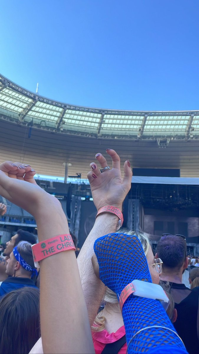 tessaDiprieto's tweet photo. WE ARE INSIDE I CANT FUCKIN BELIEVE IT GAGA ILY SM
#ChromaticaBallParis
#ChromaticBall https://t.co/EmvAy68kjI