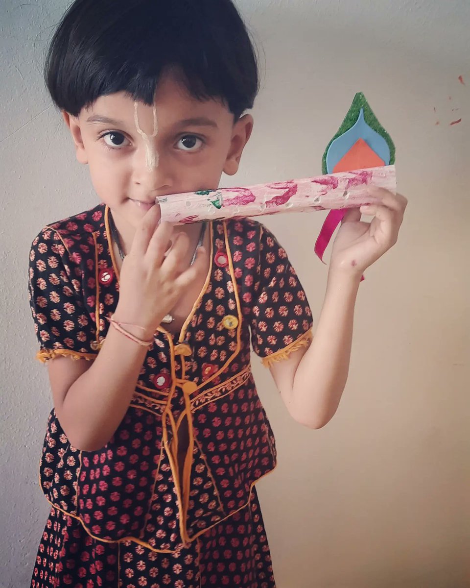 CreativeFunGhr's tweet photo. Shri krishna basuri craft
#kajalgogini #creativefunghr https://t.co/HIG4HGk0Fh