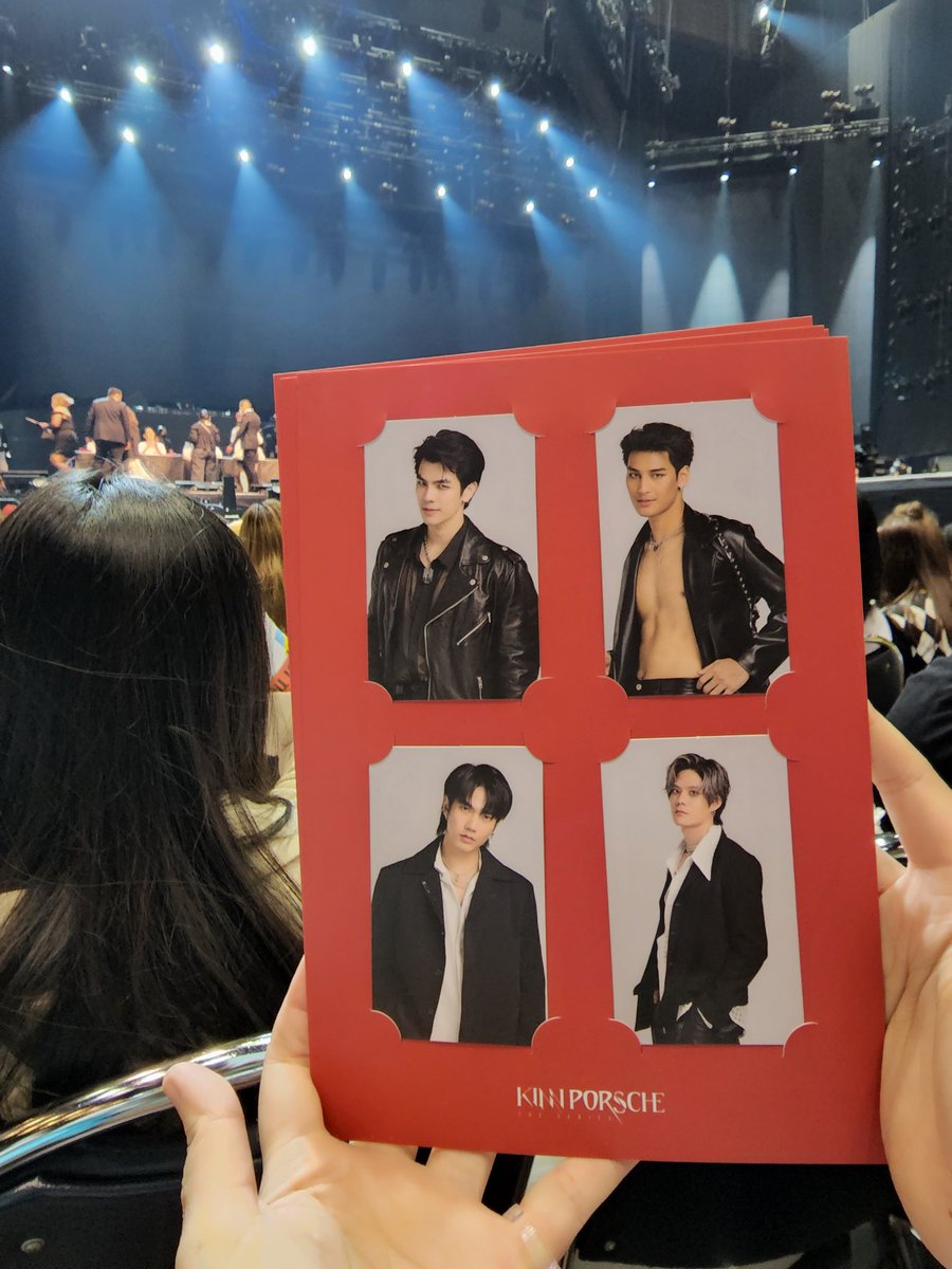 memorymileapo's tweet image. Photocard set #KPworldtourD1

ดีทุกใบ!!!