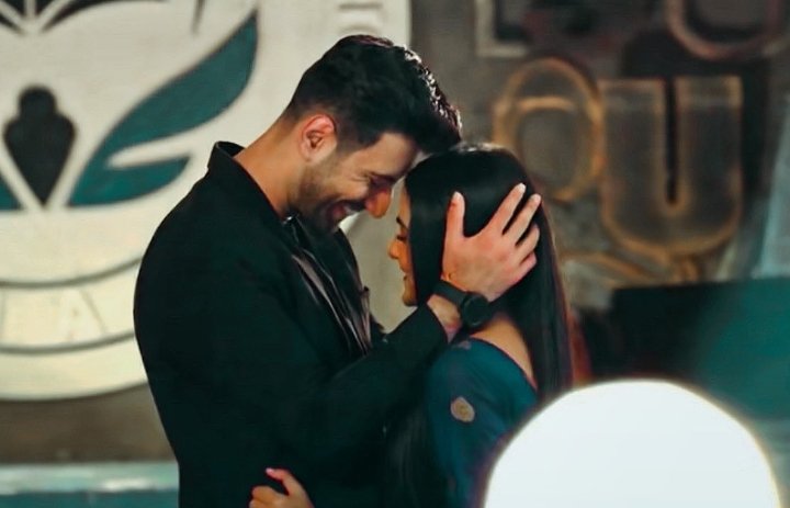Barshar79368379's tweet photo. ~That sukoon on their faces🥺💗

 SAAKK STILL RULING HEARTS

#ShauryaAurAnokhiKiKahani https://t.co/exCHqNyfvX