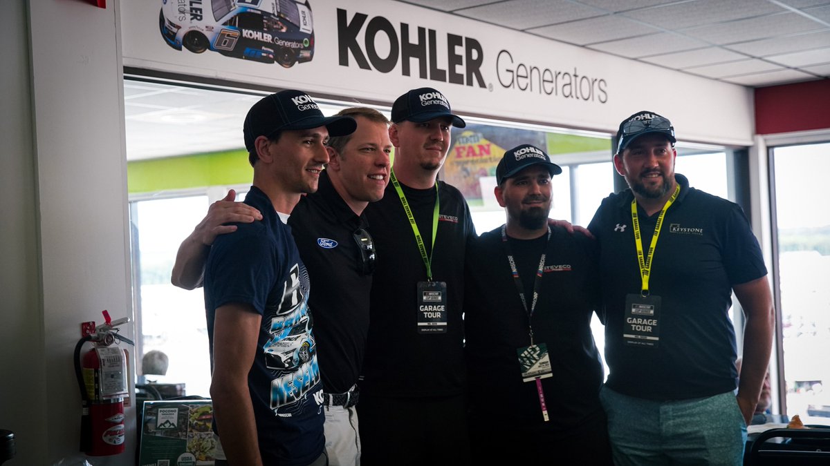 keselowski's tweet photo. Started race day with my friends @KOHLERPower. Looking forward to a great race 👊🏼 https://t.co/NJA7dk0RJA