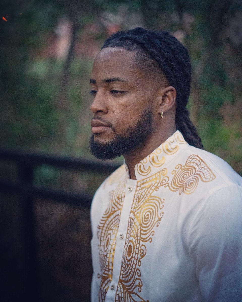 AwukuMallet's tweet photo. They call me Prince Dzifa 🤴🏾😎

#dzifa https://t.co/E9if6imkP7