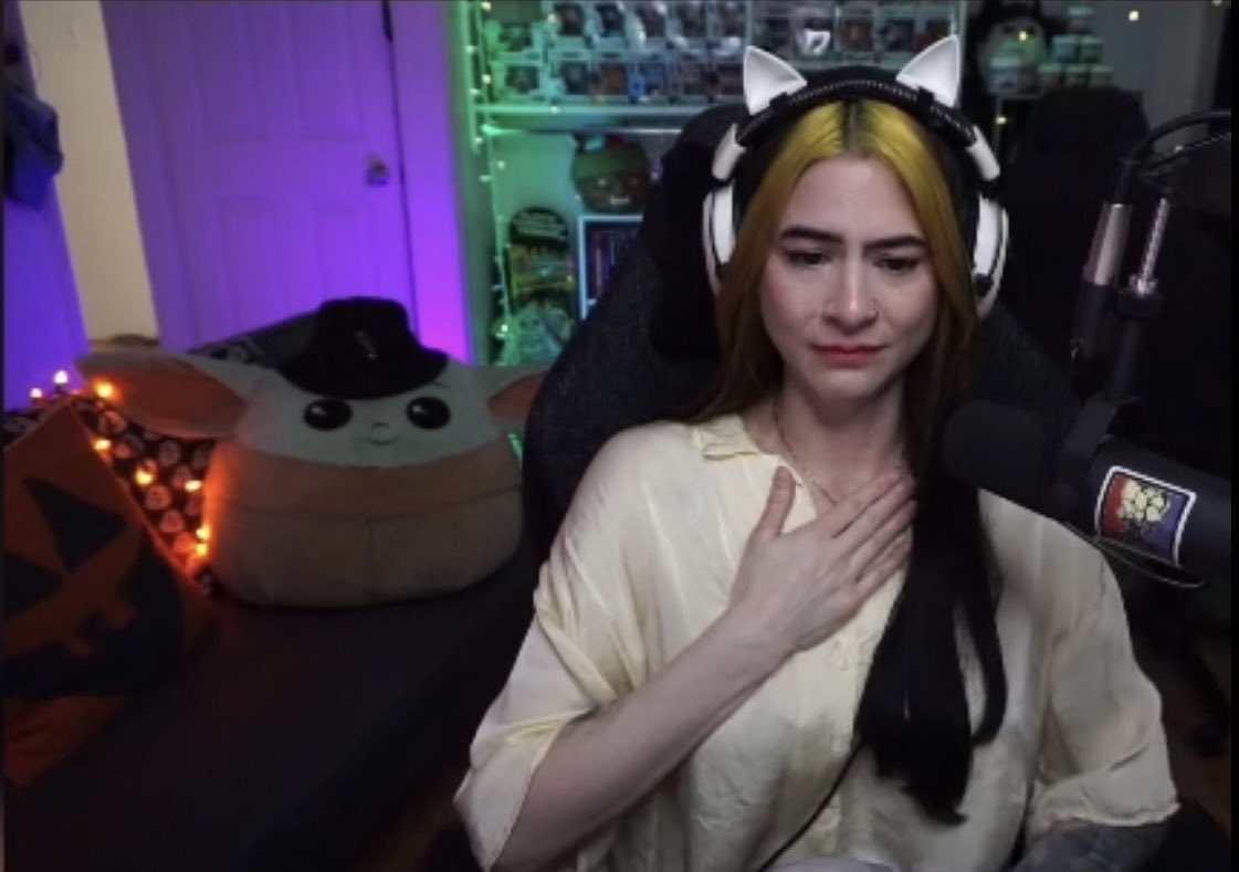 z0mbyte_'s tweet photo. Stray 🐈 was such a beautiful game! So happy to have shared this experience with my community. The emotions were flowing! Already back on my 2nd playthrough 🖤 https://t.co/vS2jfuc7kb