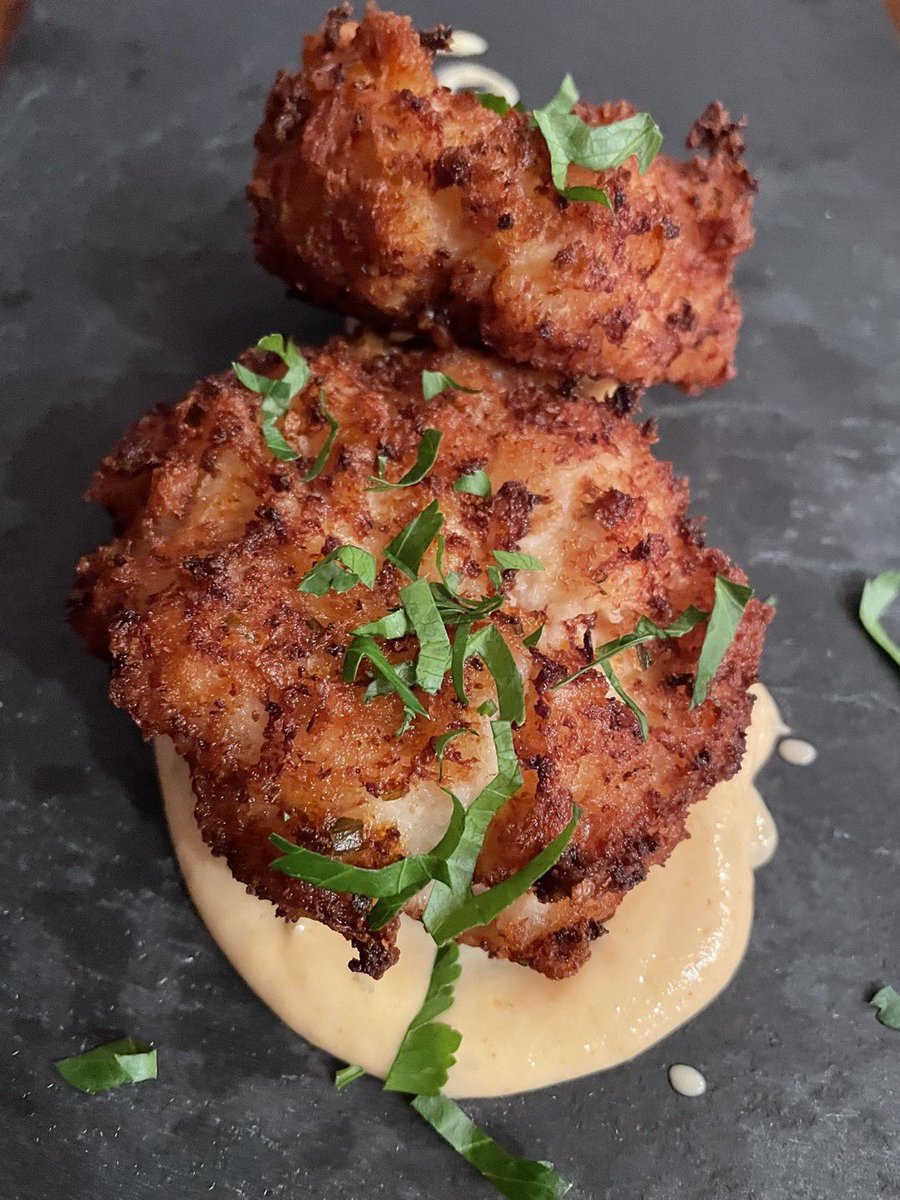 Shrimp cakes with a lemon tarragon spicy aioli. #recipeoftheday #seafood #shrimp #foodlover #foodies #foodblog #dinner #saturdaykitchen #delicious #sundayvibes