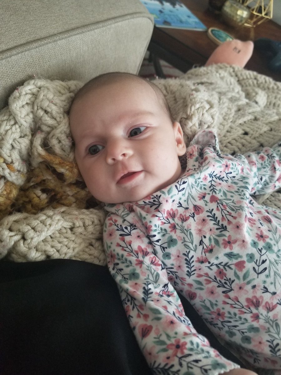 parisachu's tweet photo. Am baby https://t.co/Cz2gWx5N3t