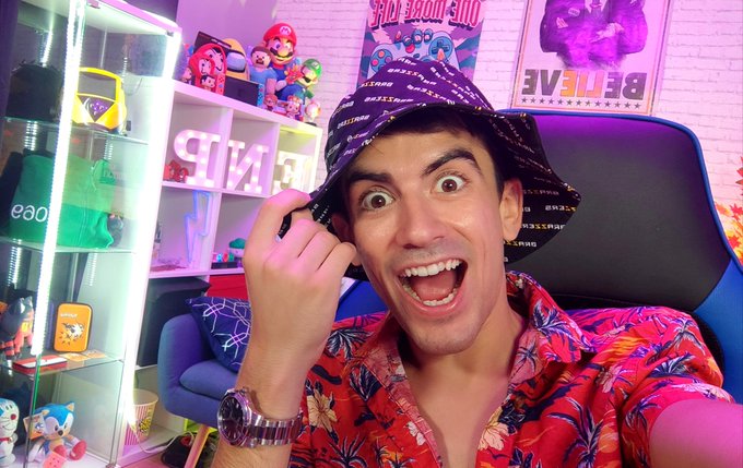 ZZ ❤️ @Brazzers https://t.co/yxJY3G4ghS<a class="tags" href="/tag/brazzers">@brazzers</a><a href="/tag/zzplus"class="tags"><span>#zzplus</span></a>