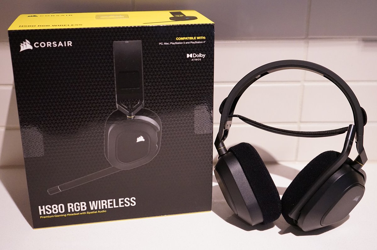 unbx_tech's tweet photo. New review for the @CORSAIR HS80 RGB Wireless gaming headset is published!  https://t.co/7Fy5UA5o6G

#Corsair #HS80 #Wireless #Headset #SlipStream #USB #Dolby #Audio #Sound #PC #Gaming #Unboxing #Review https://t.co/zfh66DuC0x