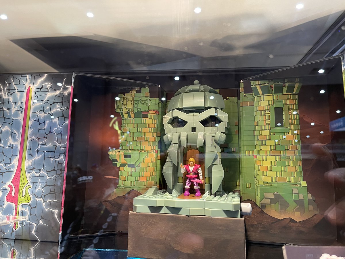 ThatsITLA's tweet photo. The @Mattel he-man/skeletor figure pack sold out this morning. #heman #MastersoftheUniverse #wwe #hulkhogan #zeus #noholdsbarred #sonnylister #Minecraft #diamondlevel @Comic_Con #ComicCon #comiccon2022 #SDCC #SDCC2022 https://t.co/xExcHATOvm