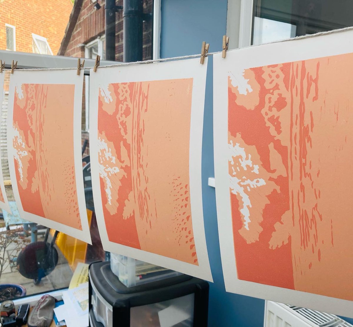 cathwardprints's tweet photo. Layer 2 completed! It’s exciting watching the print come together 🤗 day dreaming of evening beach walks 🏝
#linoprint #lino #linocut #linocutprint #linoblock #linoprinting #linoprints #linoprocess #linoprintprocess #printprocess #wellsnextthesea #norfolk https://t.co/VQPJ6yYTXm