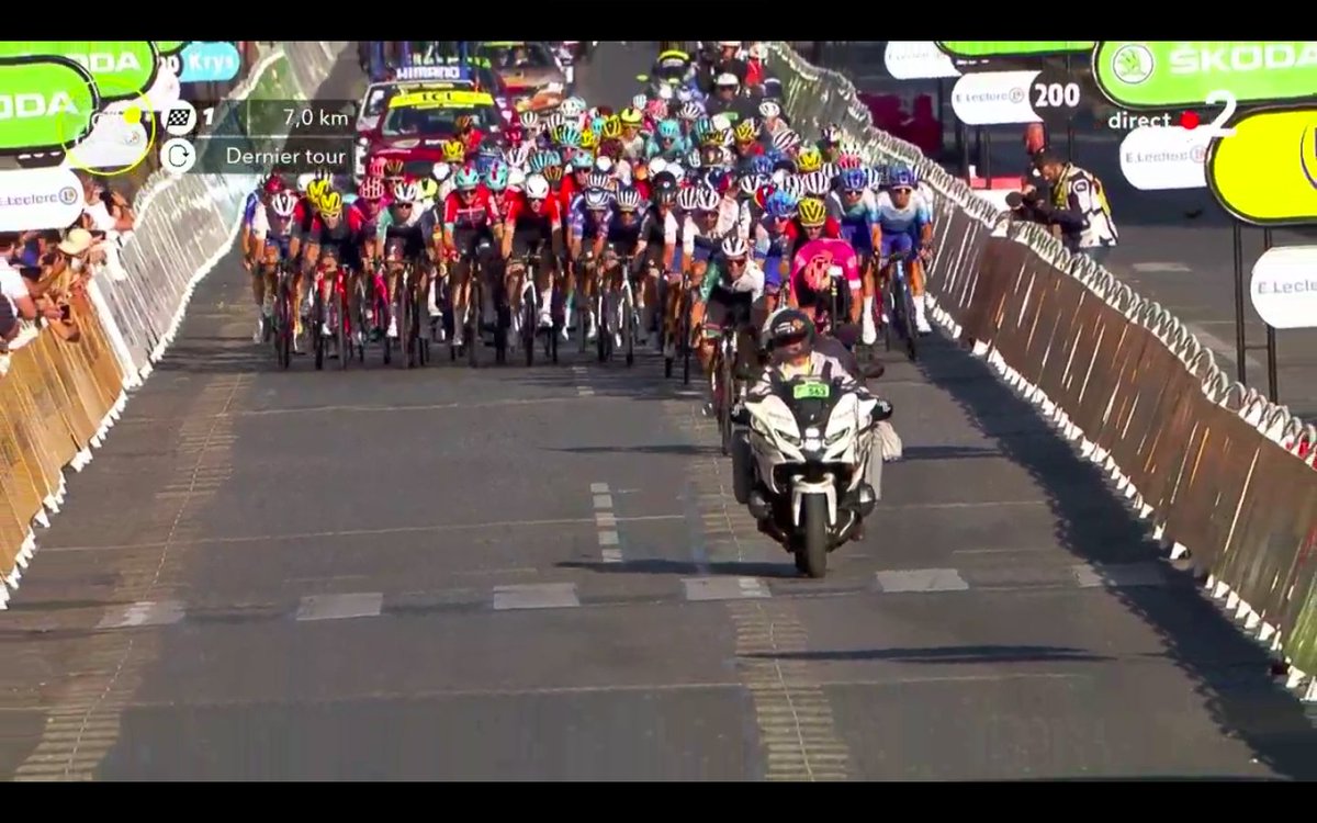 Prix Antargaz (@prixantargaz) on Twitter photo 🏁 7 km
Derniers rescapés de l'échappée, 🇩🇪<a href="/MaxSchachmann/">Maximilian Schachman</a> et 🇩🇪<a href="/DieZiege3/">Jonas Rutsch</a> sont repris ! On se dirige vers un sprint massif !
#TDF2022 #PrixAntargaz 🏁 7 km
Derniers rescapés de l'échappée, 🇩🇪<a href="/MaxSchachmann/">Maximilian Schachman</a> et 🇩🇪<a href="/DieZiege3/">Jonas Rutsch</a> sont repris ! On se dirige vers un sprint massif !
#TDF2022 #PrixAntargaz