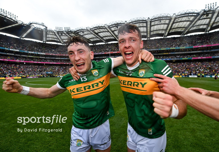 One for the mantelpiece! 🖼 Paudie Clifford and David Clifford celebrate after Kerry beat Galway in the #allirelandfootballfinal 📸 @sportsfiledfitz sportsfile.com/more-images/77… #ASeasonofSundays #GAA #AllIrelandFootballFinal