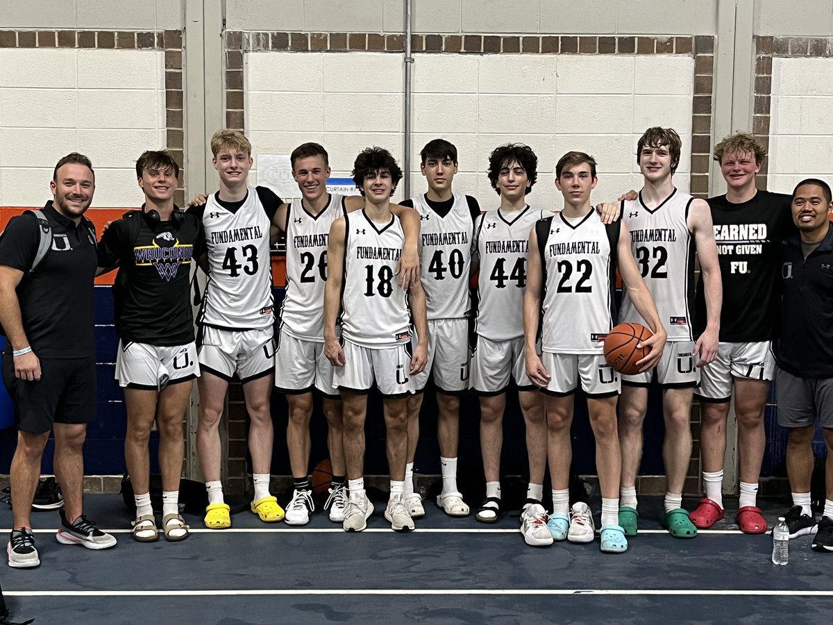 What can I say about these kids?!?!16U Black shows up every day hungry to get better. A group that just being around can change your mood with their positivity and work ethic. I loved every day with them and can’t wait to see them blossom in their HS Seasons! <a href="/FundamentalUA/">Fundamental U</a> 🖤🤍