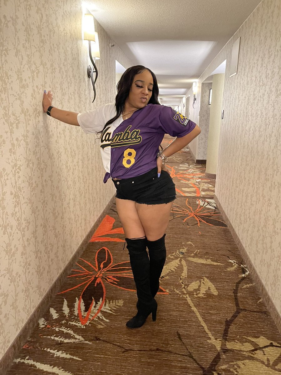 ___KAMM's tweet photo. Do It Like Its My Bday! 🥳💛💜 https://t.co/tGFXDgHU9t