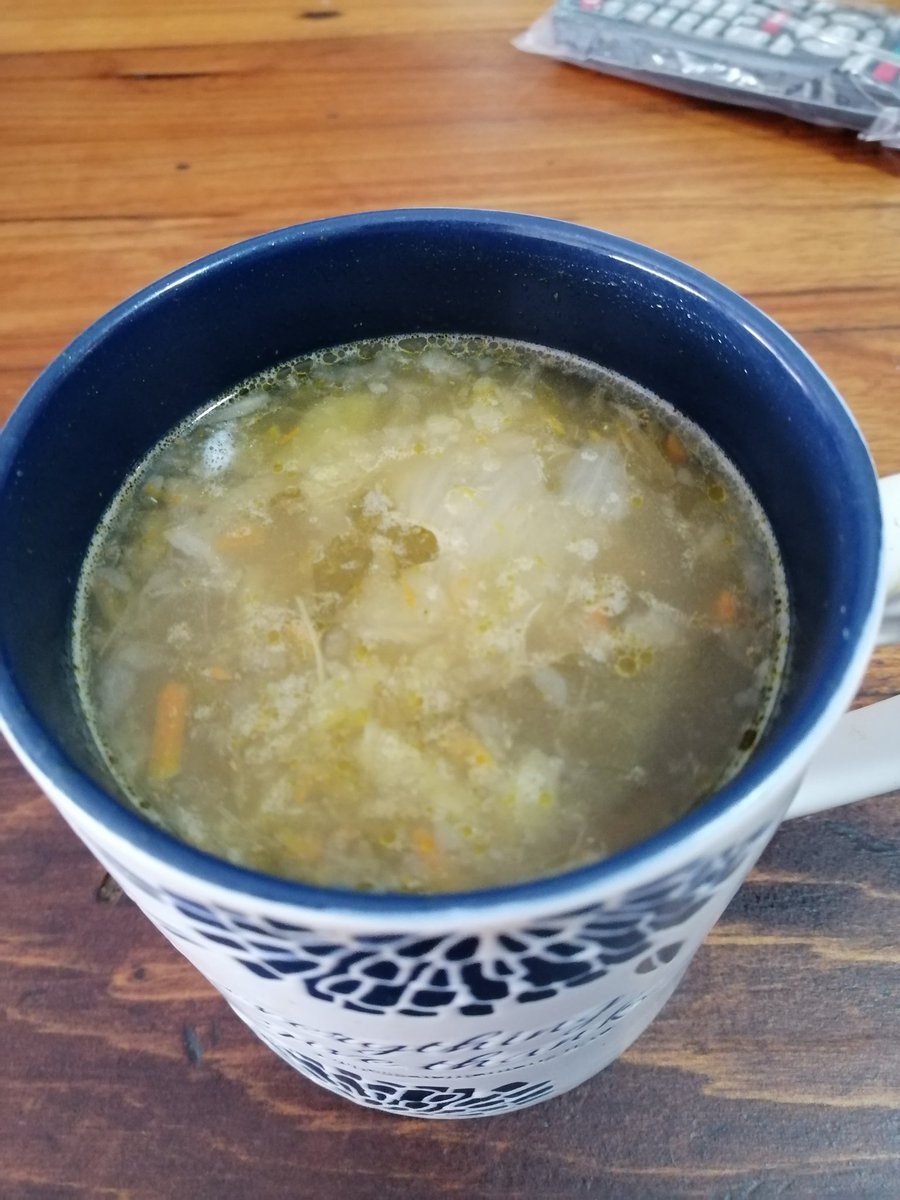 rossanaduarte1's tweet photo. Si estos días no son amigos de tus vías respiratorias, una sopa nutritiva, sustanciosa, ayuda a la buena hidratación!! Te pasaste adorado @charlysecurity gracias por este mimo 😍❤️ https://t.co/d1MadUCGxd