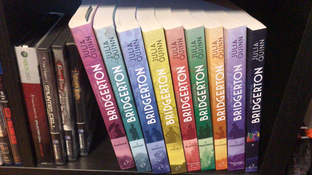 TheExtalions's tweet image. Des livre et des jeux de Nintendo