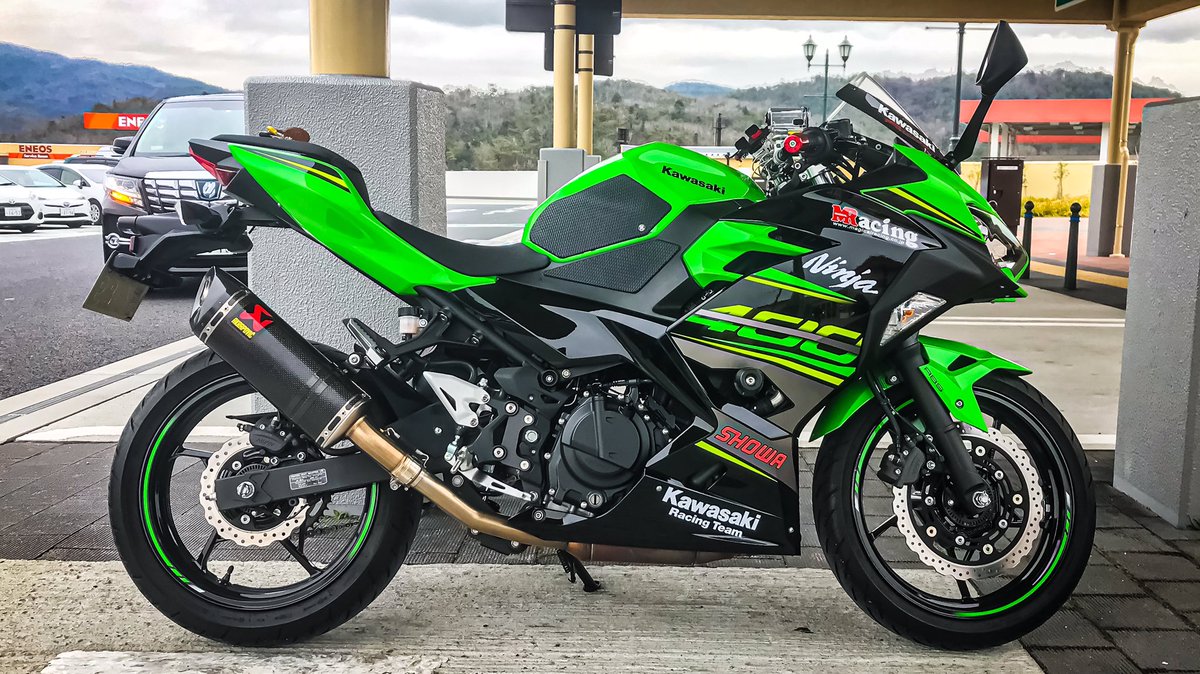 zx10rSHOTA's tweet image. zx10rにもカスタムで、
テックスペック製のニーグリップパッドを取り付けました‼️

以外と目立たないですが、効果は絶対ですね
ツーリングから帰ると内腿が痛かったのが無くなりましたw

ninja400から使ってますがオススメです

#テックスペック
#Techspec
#zx10r
#ninja400
#バイク乗りと繋がりたい