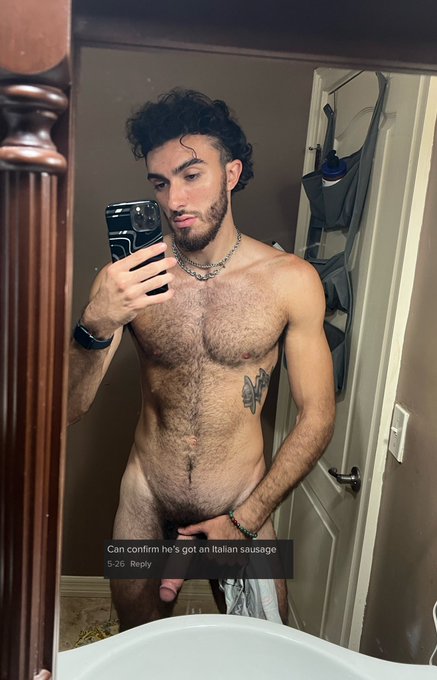 Running a sale on my OnlyFans right now, tap in 🤩👇 https://t.co/rFEejco8Lc https://t.co/3xqujhCu5S