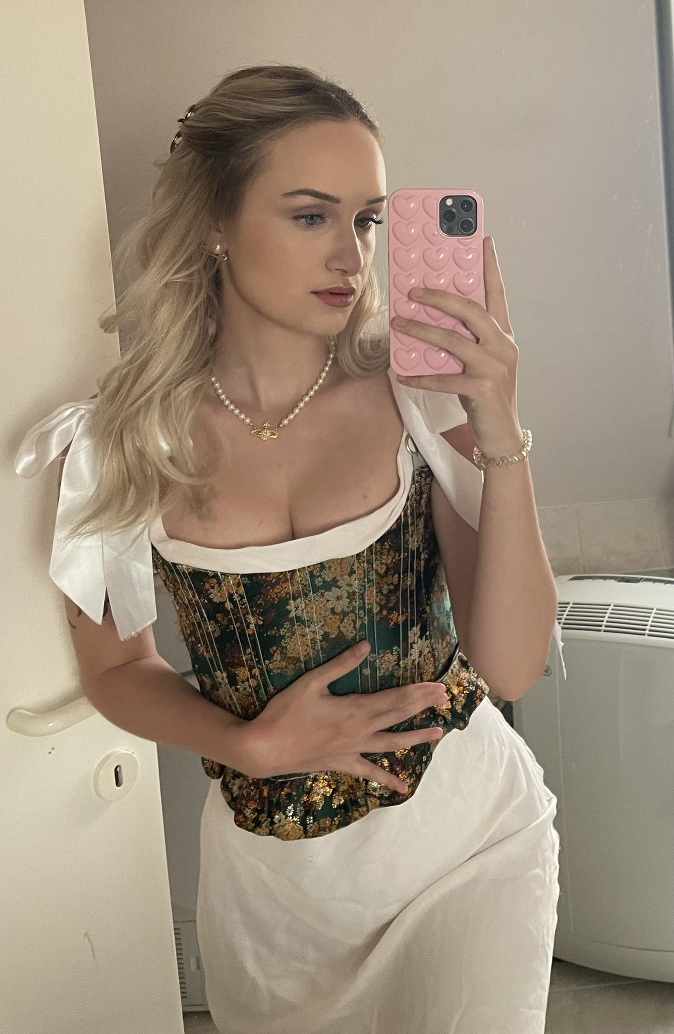 You Won'T Believe How Sophie Rains Responded To The Leak - 7rwjh7j