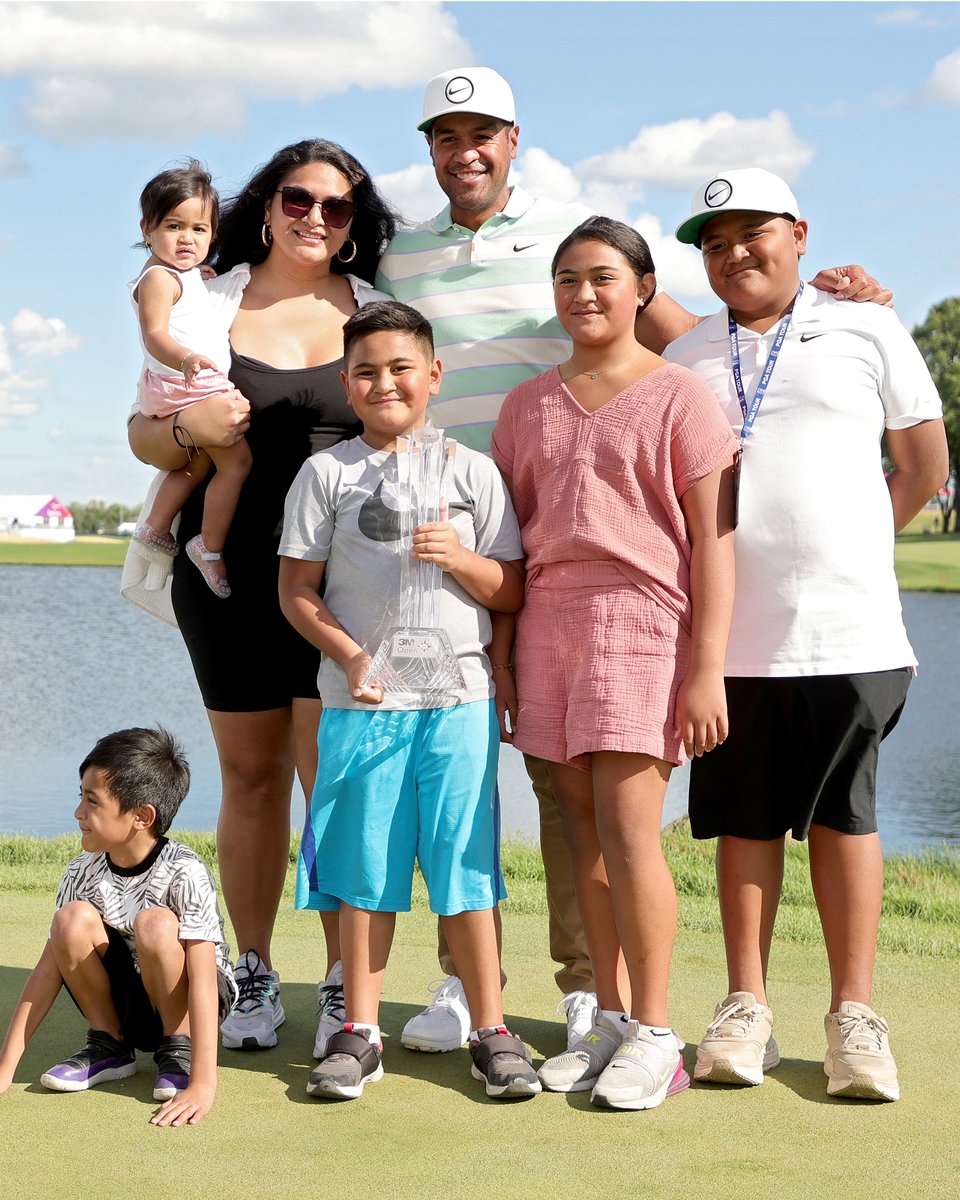 GolfDigest's tweet photo. A win for the whole Finau fam. ❤️ https://t.co/1VuppvNJp3