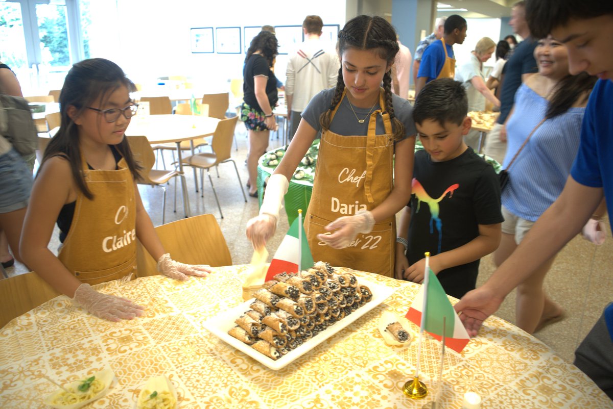 D_ESchool's tweet photo. SHOUTOUT to all D-E 360° Summer campers involved in recent Showcases! Our STEM Leadership campers presented their group projects, including models of tools and spaces with various amenities. In Culinary Arts, campers celebrated "Cooking Around the World” with a food-tasting! Yum! https://t.co/FOSPNC4xxM