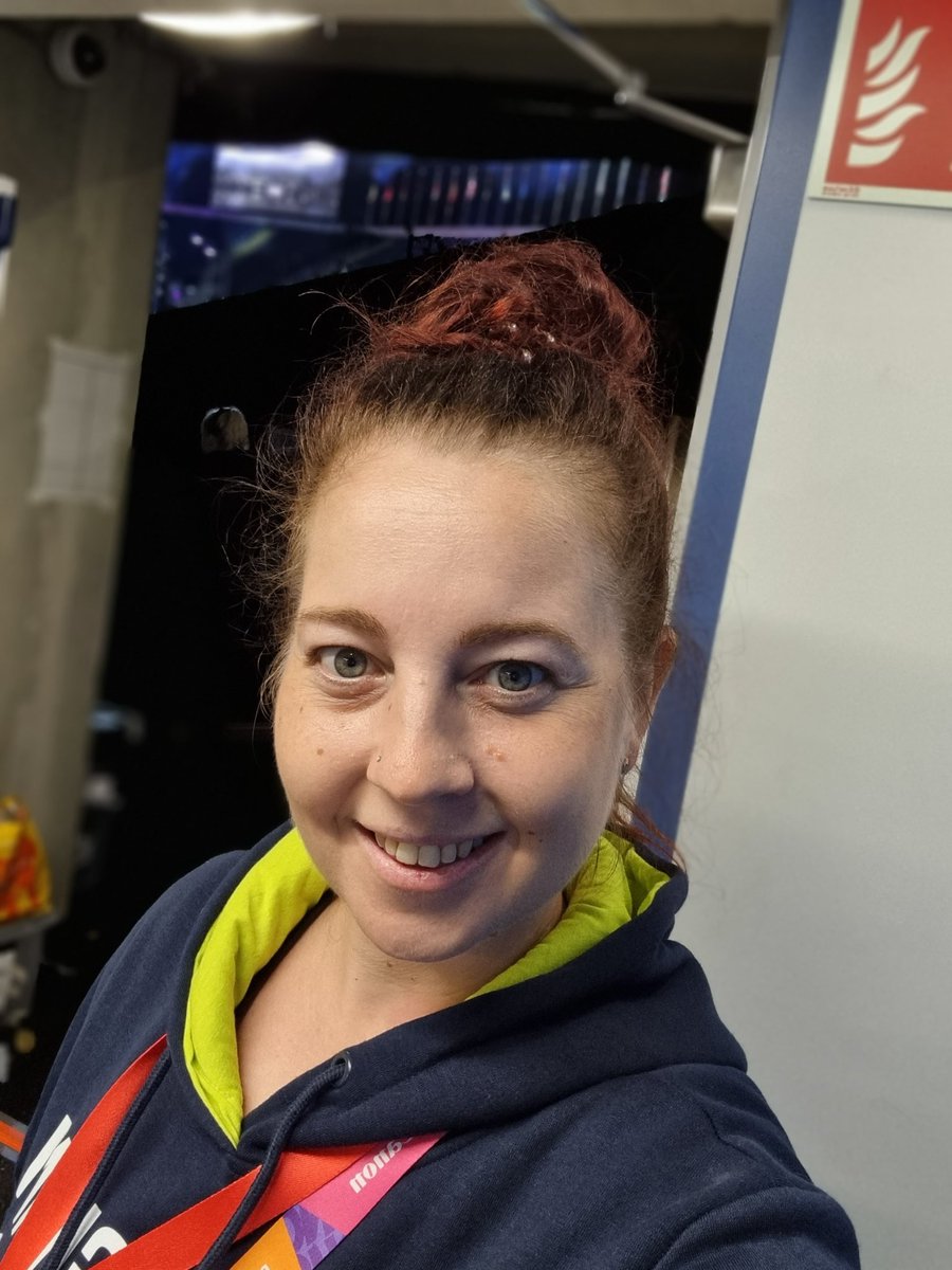 emmaaJ2H's tweet photo. Volunteer Shift No.18 - Dress Rehearsal 1 🎉
.
Amazing 👏🏻 💕🎉
.
.
.
.
#commonwealthgames 
#birminghamcommonwealthgames 
#birmingham #Volunteer
#B2022 
#birminghamcg22 https://t.co/vXebp3iEQV