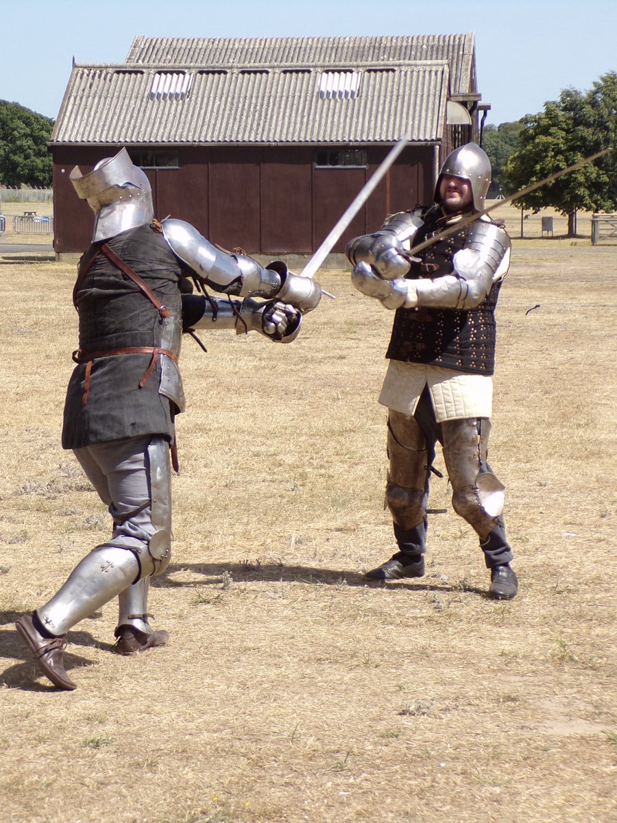 Day two of the Family Fun Fest is over. The temperature rose a little higher than yesterday but fortunately, we had a nice cool breeze blowing over the battlefield. 

facebook.com/SuffolkSwords/…

#SuffolkSwords #Swords #Reenactment #Events #TrinityPark #FamilyFunFest #Suffolk