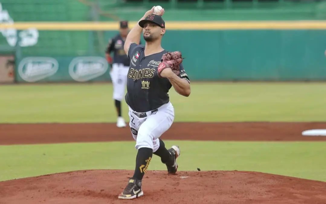 Gaborosado's tweet photo. Con toda su artillería pesada, vuela cercas de Drake, Starling y Josh fuentes, Los Leones de Yucatán aseguraron la serie ante Los Guerreros de Oaxaca, Ganando el 2do Partido 4 x 3, de esta manera Los Melenudos ven más cercana la posibilidad de estar presentes en los playoffs 2022 https://t.co/2Jz1Ju3Sbx