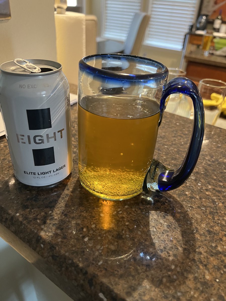 TejadaRobert's tweet photo. Trying for the first time….great beer ⁦@TroyAikman⁩! https://t.co/kmL0PIBV9r
