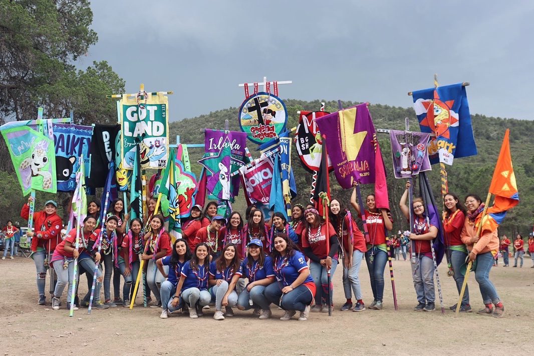 bordibagrash's tweet image. Siempre unidas, siempre con Cristo… ❤️🤍💙