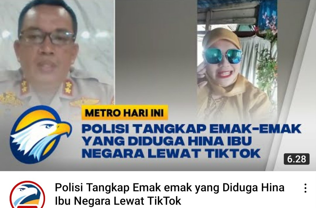 albert_mandroe's tweet photo. #WanitaSinting📸📸
Detik" Seorang Emak" Sinting Elsanita Asal Sultra Penghina Ibu Negara Iriana Jokowidodo di Tik Tok Akhirnya di Ciduk Polri &amp; Akan di Bawa Utk di Periksa Kejiwaan Krn Sdh Berani Menghina Ibu Iriana dng Sengaja &amp; Polri Hrs Segera Masukan Kedalam Sel Tahanan..!! https://t.co/7gFfvyW9hA