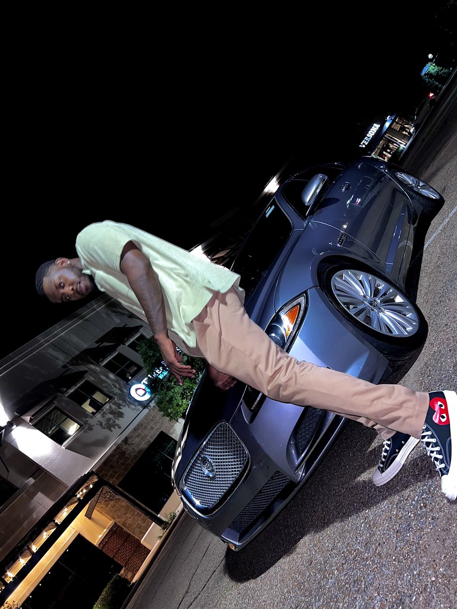 steeze1k's tweet photo. bought a new car, got my haircut, and got my nails done all in the same week.😮‍💨 https://t.co/C02yZMtVmb