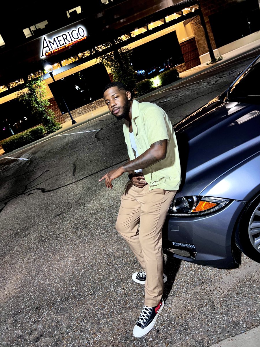 steeze1k's tweet photo. bought a new car, got my haircut, and got my nails done all in the same week.😮‍💨 https://t.co/C02yZMtVmb