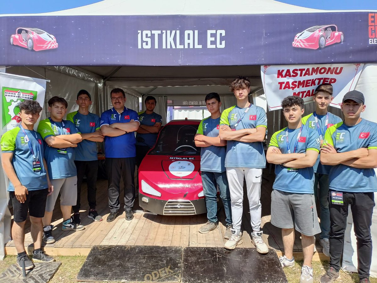 Türkiye Liseler Arası Elektrikli Araç yarışmasında.
390başvuru oldu.
69proje kabul edildi.
37araç kontrolleri geçip finale kaldı.Finalde #ECistiklal ilk 10'a girdi.Büyük başarı gösteren gençlerimizi,öğretmenlerimizi tebrik ediyoruz.Destekçilerimize teşekkürler.#KastamonuTaşmektep