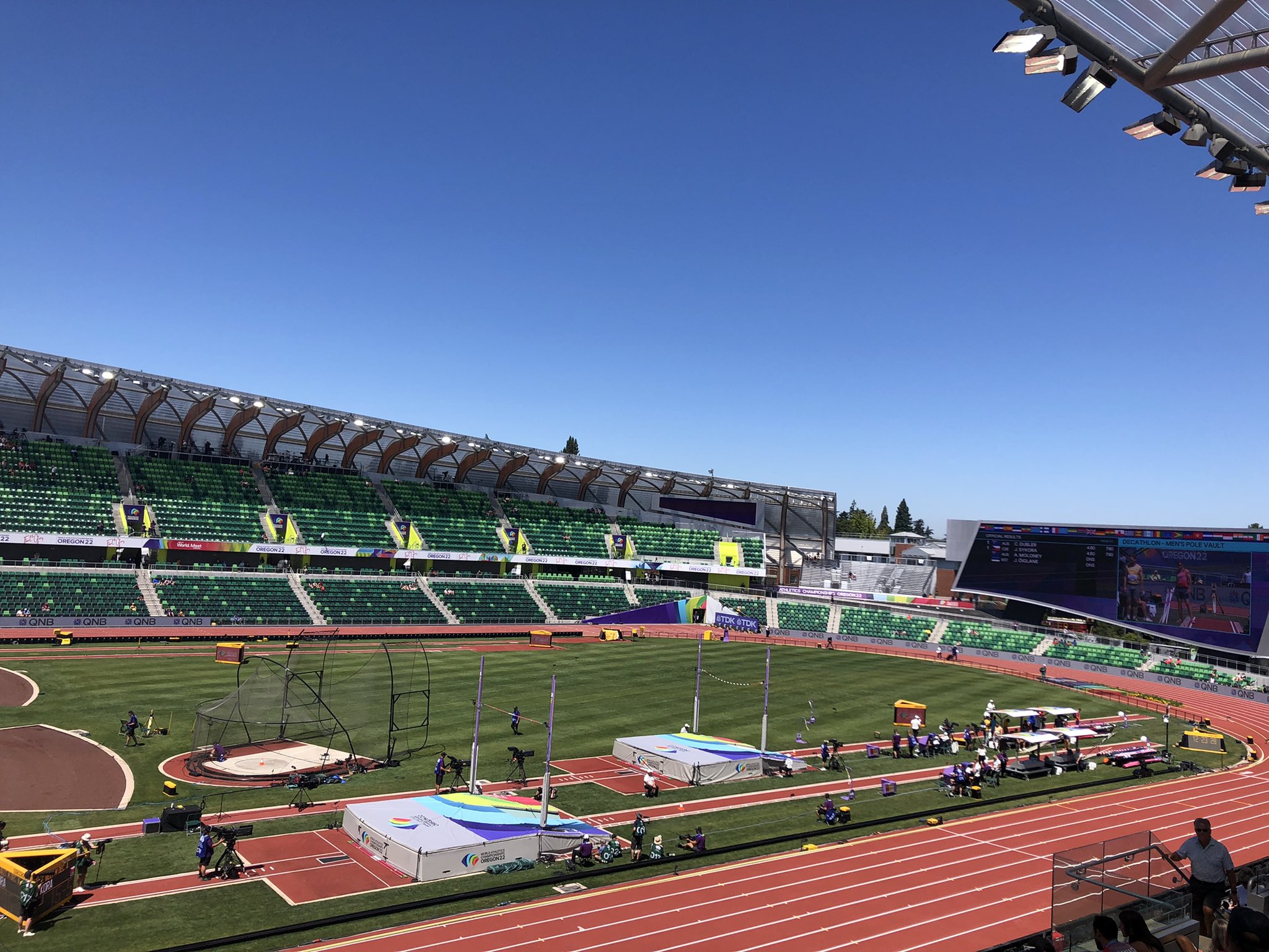 Pole Vault Power on Twitter "Mayer lands awkwardly on one of his arms after knocking off the