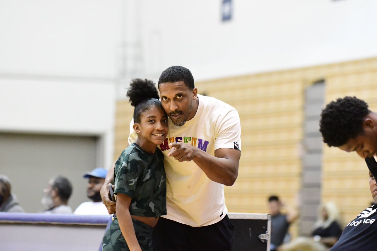 Nike Pro City - DC (@kennerleague) on Twitter photo Family Matters ❤️ <a href="/CoppinMBB/">CoppinMBB</a> <a href="/MotorCityCruise/">Motor City Cruise</a> #KennerLeague 📸 <a href="/ATFworld/">ATF 🌐</a> <a href="/ronbailey19/">ron bailey</a> <a href="/HoyaNation/">ron bailey</a> Family Matters ❤️ <a href="/CoppinMBB/">CoppinMBB</a> <a href="/MotorCityCruise/">Motor City Cruise</a> #KennerLeague 📸 <a href="/ATFworld/">ATF 🌐</a> <a href="/ronbailey19/">ron bailey</a> <a href="/HoyaNation/">ron bailey</a>