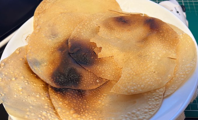 イスラム煎餅パパド!
焦げた・・・ 