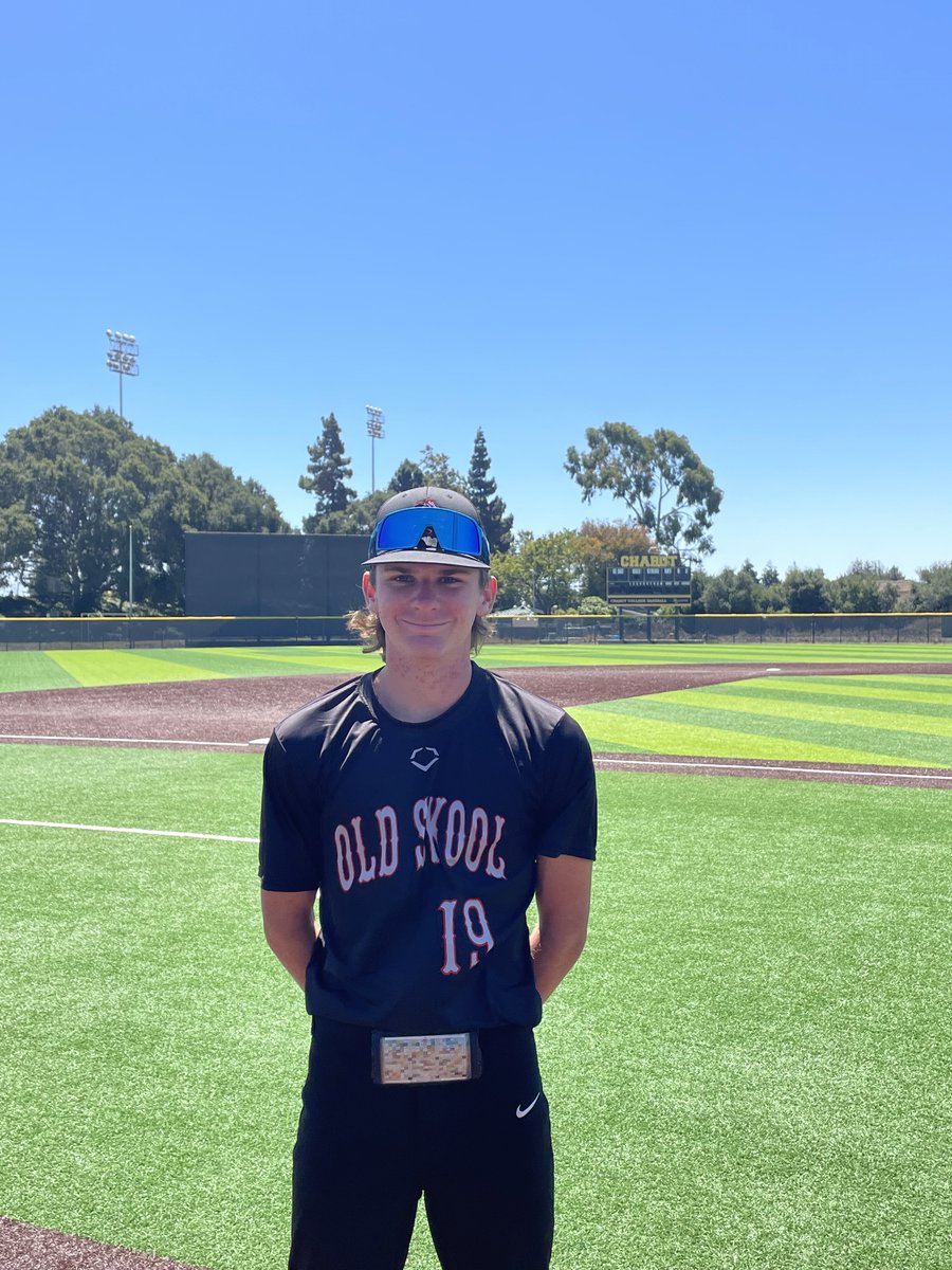 FiveToolCA's tweet photo. .@AZFallClassic F: Old Skool Baseball 17U 3, Cobalt Varsity 0
PoG: @Shan_dog9 2-3, 2B, 3B, RBI, 2R, SB https://t.co/OxU2fDz2KO