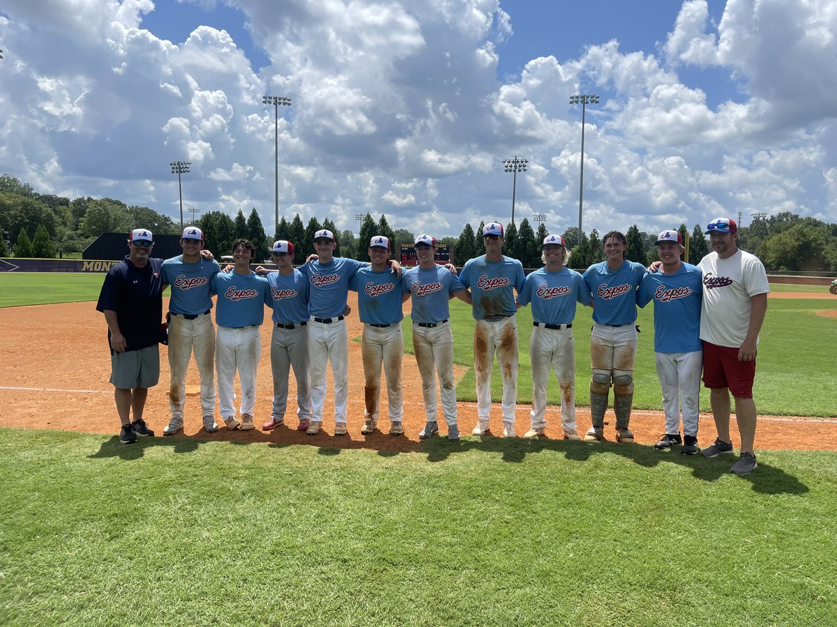 ExposOak's tweet image. OM Expos finish the weekend going 4-0. This group of talented young men will now go in separate ways but the bonds they have with each other will always be strong! Good luck guys, work hard and dominate at the next level!!!