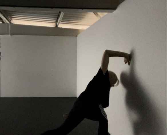 EdgefieldDance's tweet photo. Rehearsing @sportsmedeast for a duet performance in September. #dance #contemporarydance #creatingdance #makingmoves #ipswich #ipswichsuffolk https://t.co/oveR6dBzll