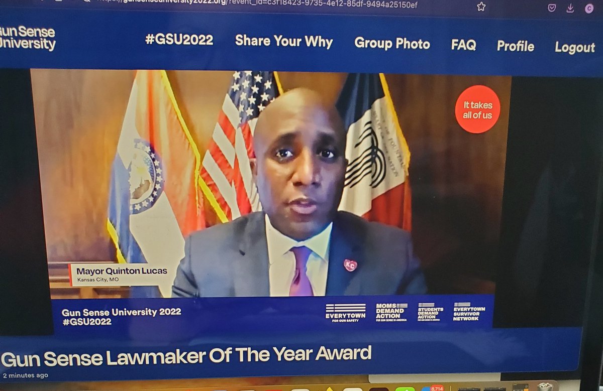 Thank you <a href="/QuintonLucasKC/">Mayor Q</a> for being a #GunSenseLawmakerOfTheYear and making a difference in Kansas City to reduce gun violence!  #GSU2022 #ItTakesAllOfUs #EndGunViolence