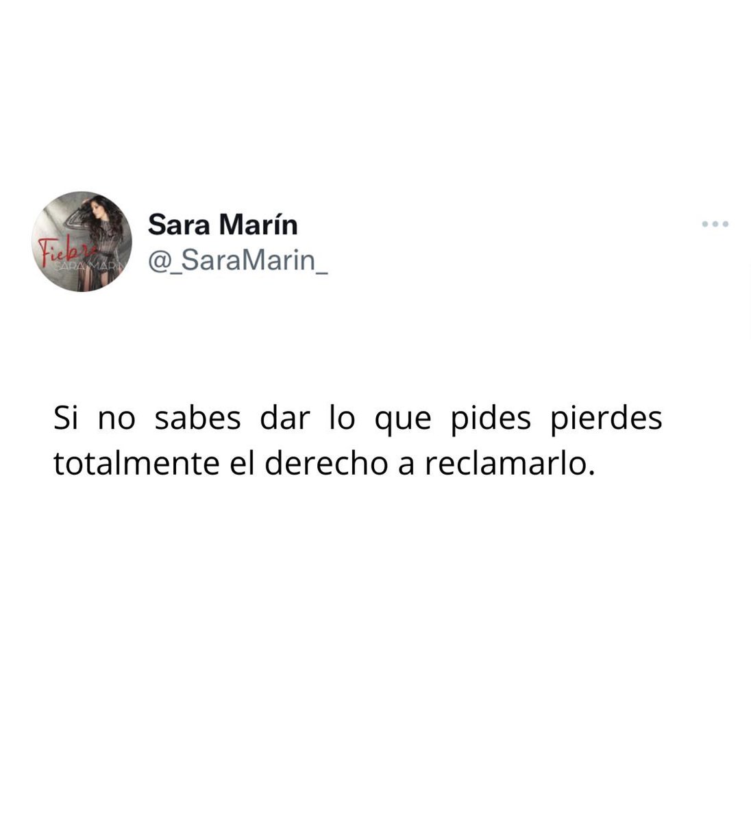 saramarinmusic's tweet photo. Piénsalo antes de exigir a los demás.
Muchas veces nos anclamos en lo que queremos y no nos damos cuenta de que somos los primeros que no sabemos darlo. 
Lo justo es que llegue de ambas partes, no crees? ✨
#FelizDomingo #frases #reflexiones #saramarin https://t.co/QoPvTAoODc