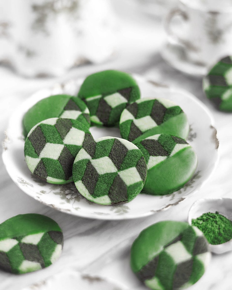 Matchaeologist's tweet photo. ✨ RECIPE ALERT! 🍪🌿 Aren’t these #MatchaChoc and #Vanilla Cookies the perfect afternoon treats?! (📷: nm_meiyee) If you’d love to make these delicious matcha cookies at home,  Head to 👉 https://t.co/bxGFWaUuEl for the full recipe!! https://t.co/tKptZWBPFk