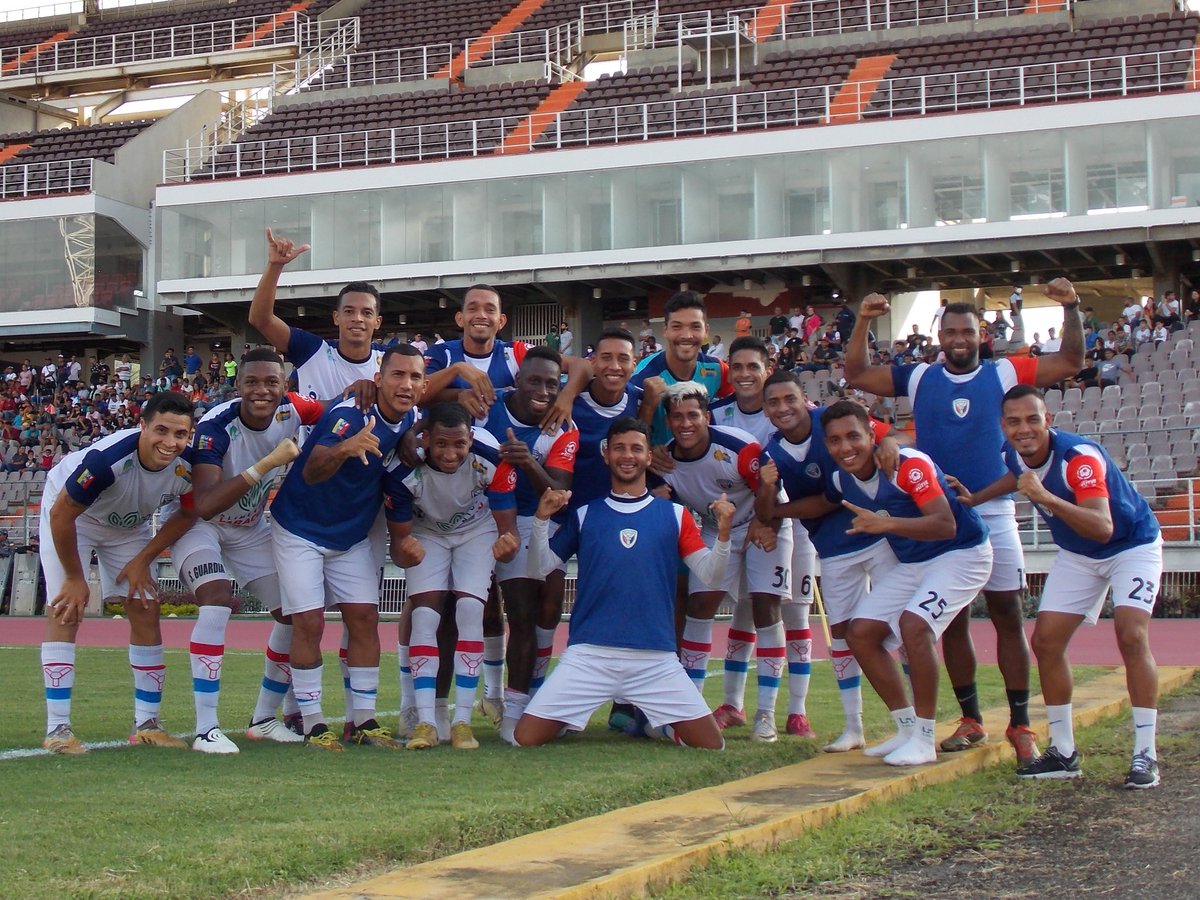 FCYaracuyanos's tweet photo. 📸 Domingo, porque Feliz esta la banda y toda nuestra gente 😎😁

#YaracuyanoSoy🇳🇱 https://t.co/mBK2pQUltU