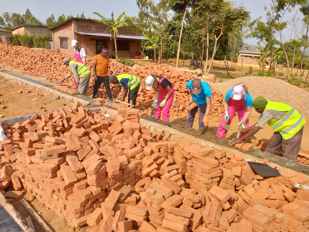 AEAustralia's tweet photo. AEE Rwanda is hosting 27 youngsters of World Servants from Netherlands. They arrived on July 10th to join AEE, an implementing partner of Help a child (HaC), for practical building of an ECD center in Mwogo Sector.
#AEonMission #AfricanEnterpriseAt60 https://t.co/ufWa97T5ca