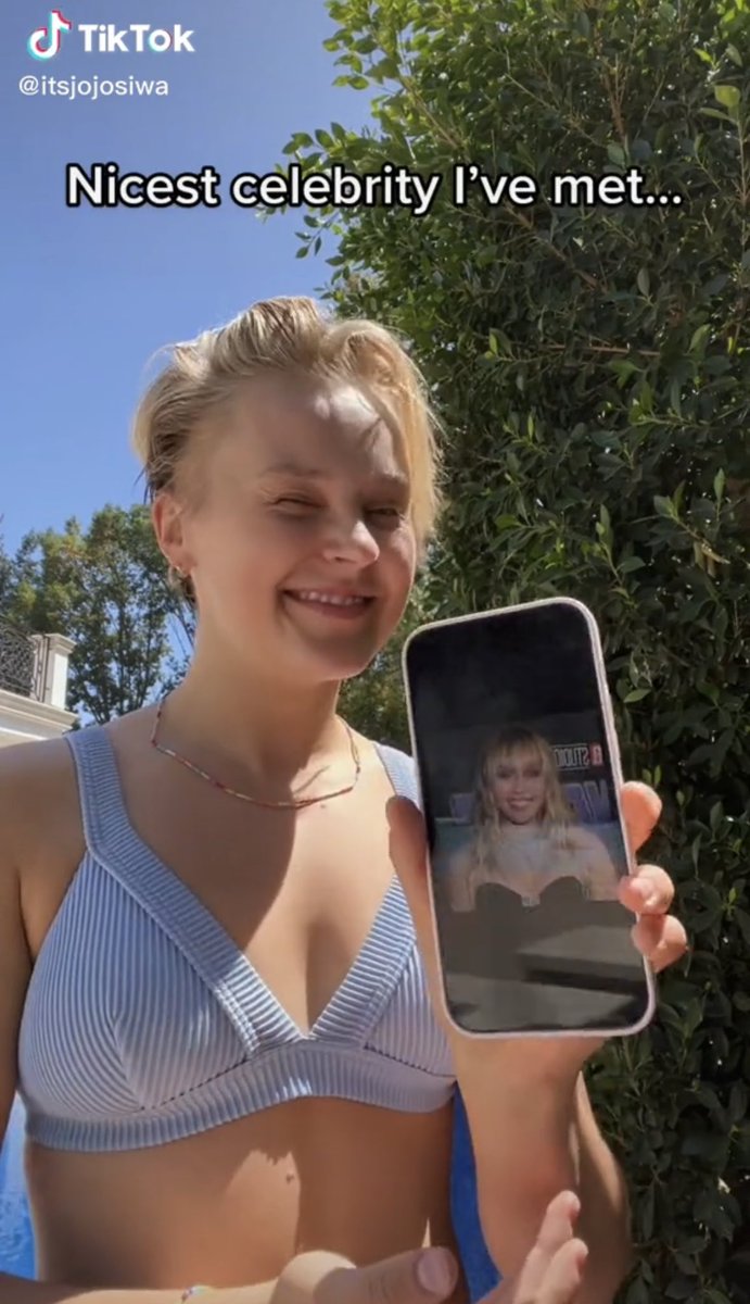 Miley Edition tweet media