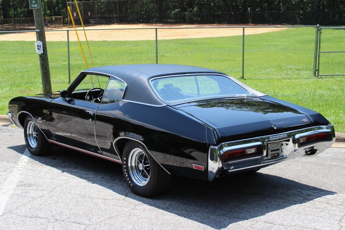 Mercomatic's tweet photo. 1972 #Buick #GS455 #Stage1 2-Dr HT, 455 cid, 4 bbl, 225 hp (SAE Net); 3-speed Turbo Hydramatic 400. Other goodies include dual functional hood scoops, posi-traction, heavy duty suspension, hi-lift camshaft, low restriction dual exhaust and several Stage 1 logos and badges https://t.co/lAd68amfDV