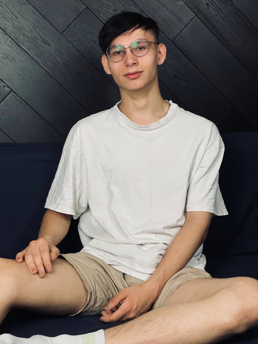 MortyRimi's tweet photo. Hello World! I made myself a twitter account. I will upload here a lot of interesting subscribe https://t.co/GBjMoJcIOY