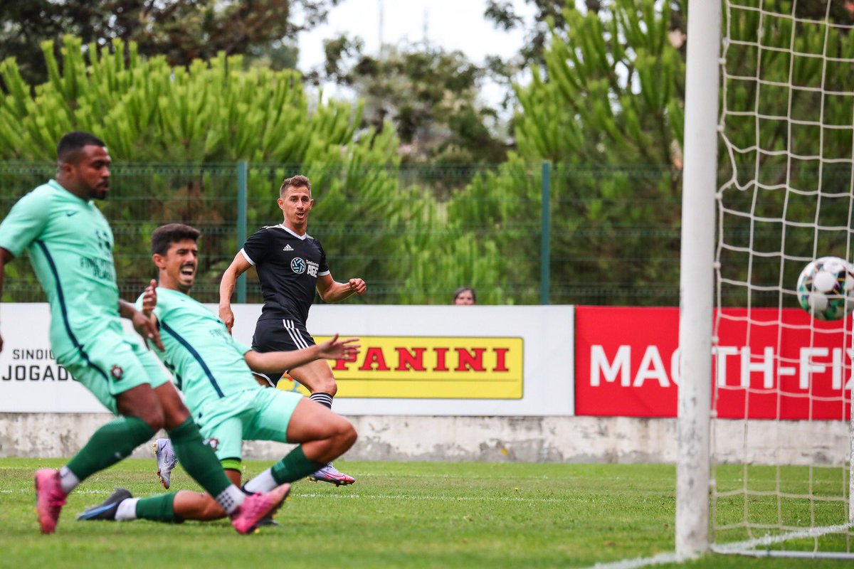 afefutbol's tweet photo. 📝⚽️‼️ La Selección #AFEFútbol España, campeona del #UltimateFootballDraft tras vencer en la final a Portugal (0-2).

¡Crónica del partido!👇🏻

📝🔗 https://t.co/is7gma7yO4

#SesionesAFE XXVIII https://t.co/3cNLHD7LOl